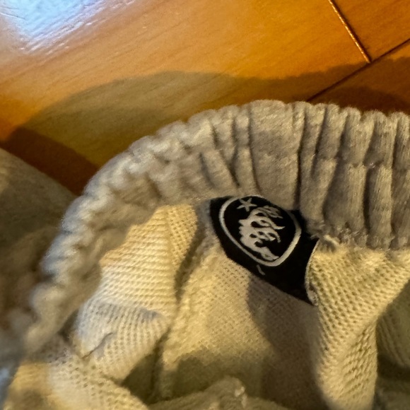 hellstar sweats - Picture 2 of 2